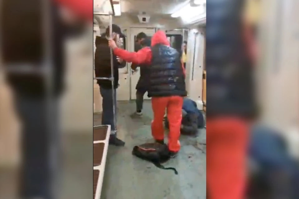 Трое парней с Кавказа избили в метро Москвы парня, заступившегося за женщину.