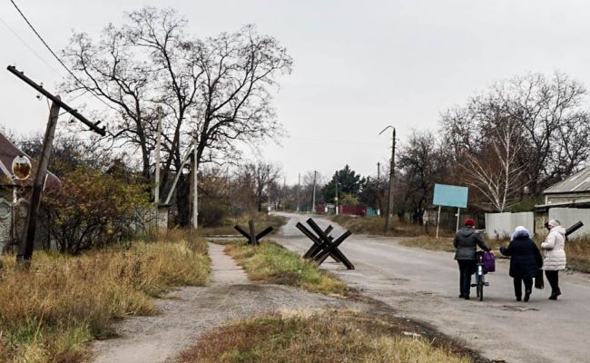 Мы работали под обстрелами, и не заслужили этого — дончане о росте тарифов