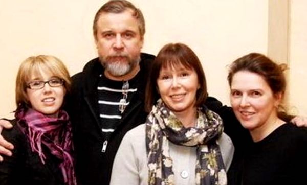 «Кареглазой» из фильма «Афоня»: Евгении Симоновой — 64, как сейчас живет актриса Симонова, картине, Евгения, других, любовь, театра, проблем, Симоновой, несколько, «Обыкновенное, время, очень, актрисы, мужем, подарила, участием, театр, старики», стала, постановках