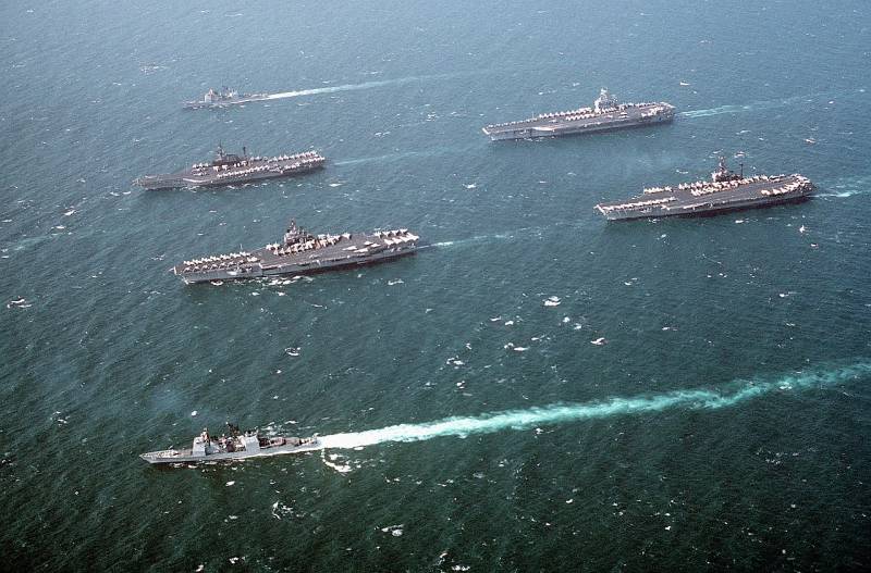 Как менялись авианосцы ВМС США: уроки «Бури в пустыне» Как менялись авианосцы ВМС США: уроки «Бури в пустыне» вмф