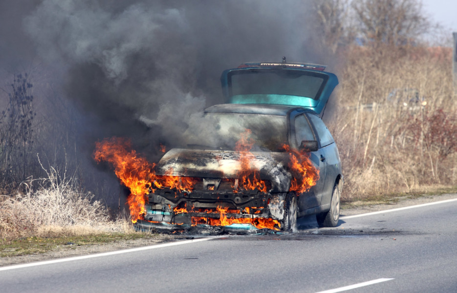 Чтобы машина не сгорела: как отключить массу, не мешая работать штатному электрооборудованию