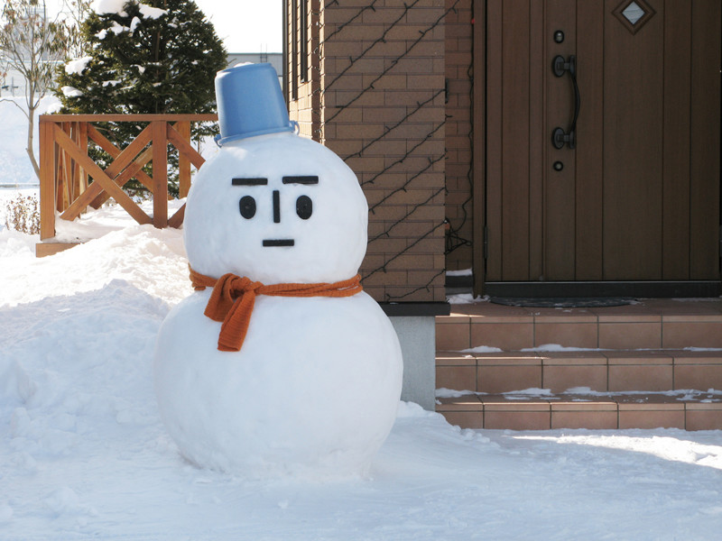 3. В Японии принято лепить снеговиков только из двух шаров. 30 интересных фактов о японии, 30 фактов о японии, интересные факты о японии, япония, япония интересные факты