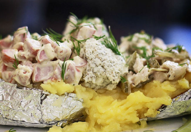 Крошка-картошка из ветчины и сыра: готовим блюдо ценой в 40 рублей