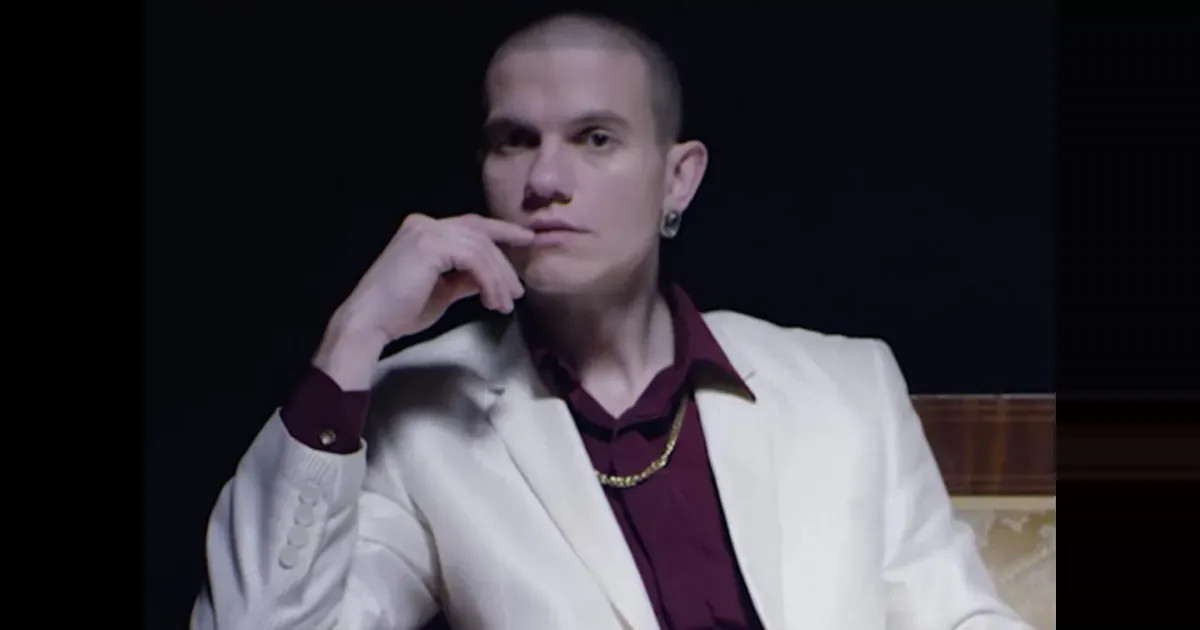 "Сердце не выдержало". Умер солист группы Shortparis Николай Комягин