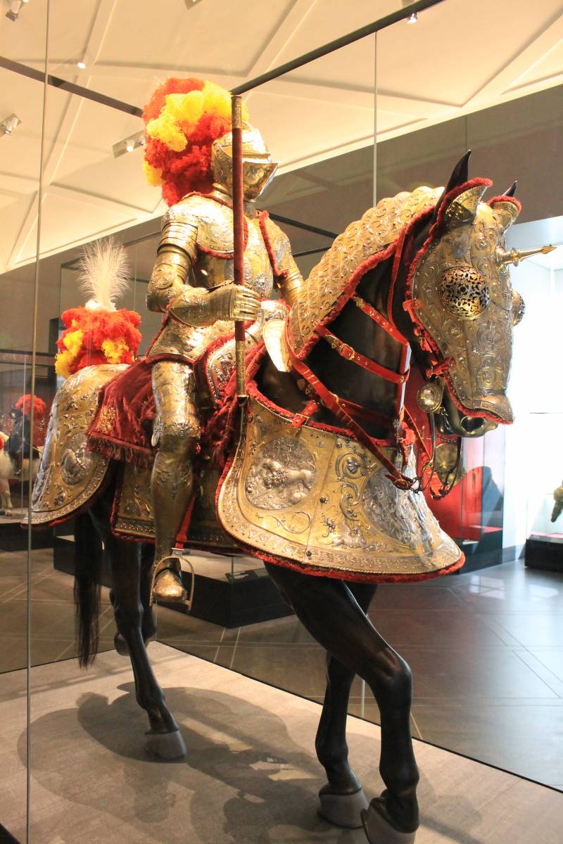 «Доспехи Геракла». Красивейшие доспехи в истории история