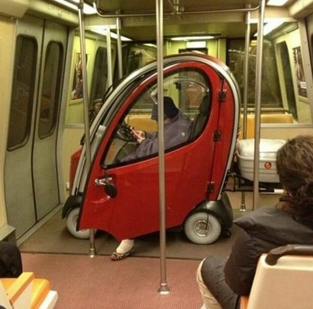 Пссс, парниша, тормози, мы те тачку подобрали и объяву накатали Пссс, парниша, тормози, мы те тачку подобрали и объяву накатали