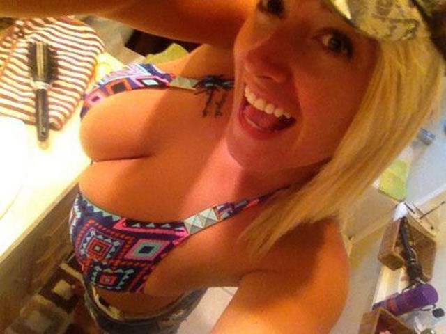 Сексуальные девушки с большим бюстом  позитив