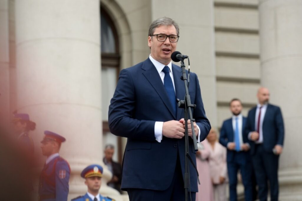 Вучич обвинил режиссера Кустурицу в попытке свергнуть его