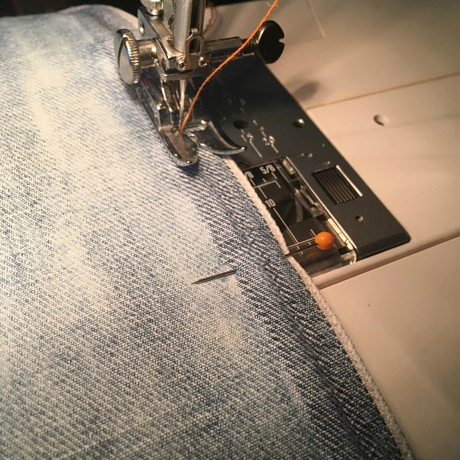Как отремонтировать джинсы, порванные на колене: мастер-класс можно, в цвет, наизнанку, припуски, денима, будет, джинсы, нитки, ремонта, изначально, джинсов, способ, распоротый, нужно, случае, участок, контрастные, рядом, ниток, результат