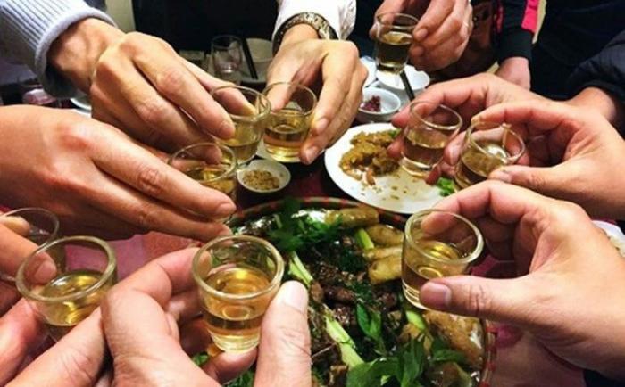 Как пить с китайцами и выжить: 7 правил китайской попойки приколы