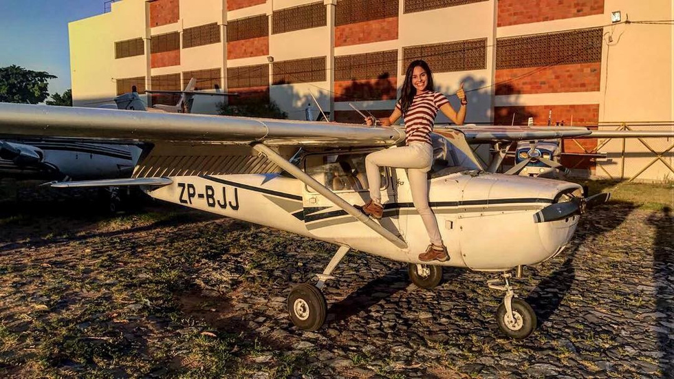 Летчица стала звездой инстаграм благодаря своим фото Летчица стала звездой инстаграм благодаря своим фото культура