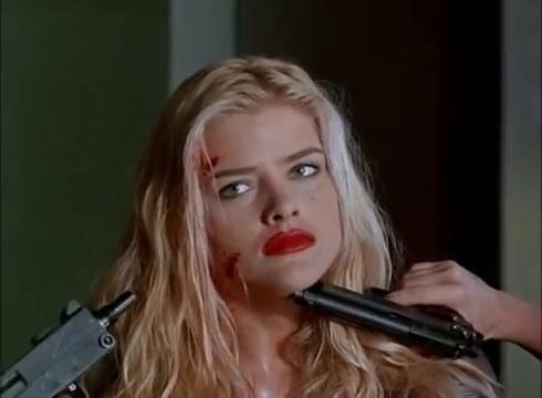 Кадр из фильма «Небоскреб» (1996)