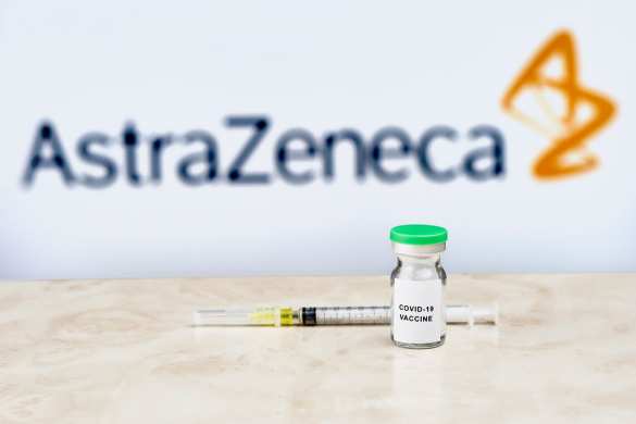 В США прекратили производство вакцины AstraZeneca | Русская весна