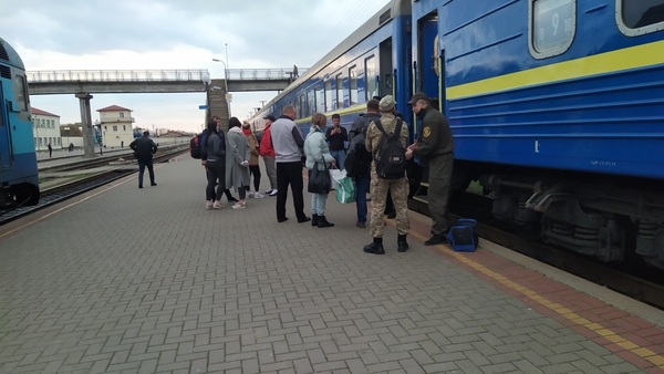 Крымчане поделились опытом общения с туристами из Украины и России