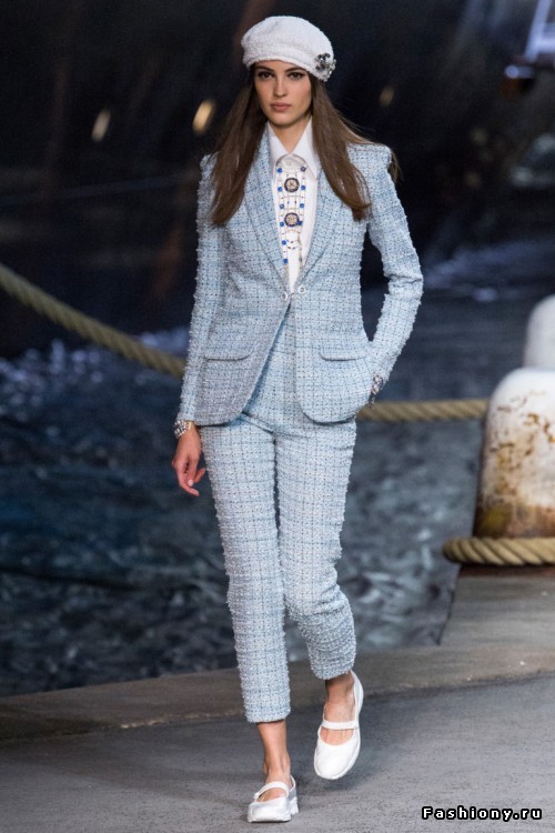 Chanel 2019 круизная коллекция Chanel 2019 круизная коллекция