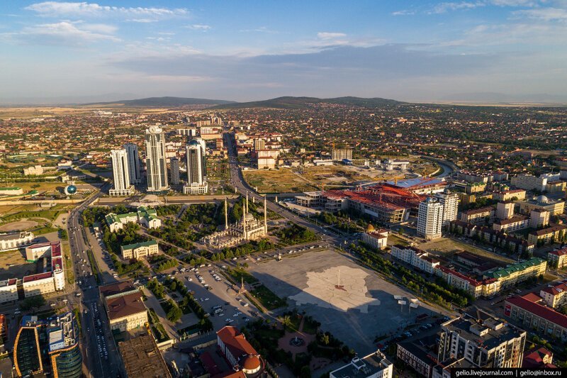 Город-сказка: фотограф из Новосибирска запечатлел восстановленный Грозный Город-сказка: фотограф из Новосибирска запечатлел восстановленный Грозный города,Россия,туризм