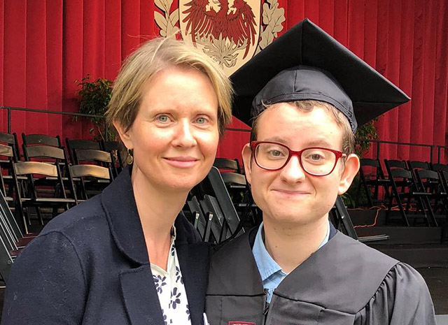 Синтия Никсон дала большое интервью: о сыне-трансгендере, бисексуальности и "Сексе в большом городе" Звезды,Новости о звездах