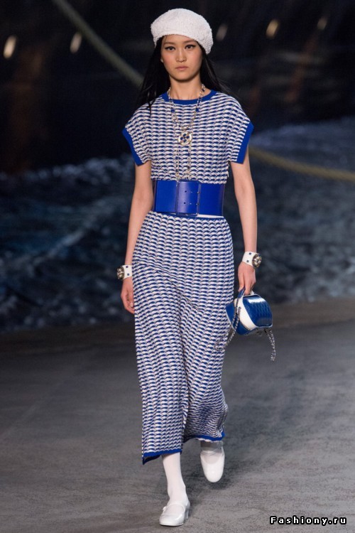 Chanel 2019 круизная коллекция Chanel 2019 круизная коллекция
