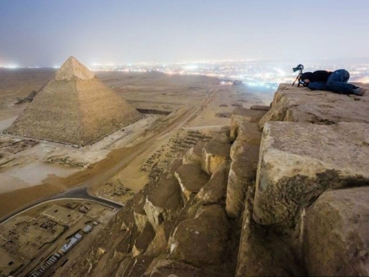 Другой взгляд на атлантов: непривычные ракурсы известных всем достопримечательностей фотографии, можно, Свободы, помощи, пирамиды, который, которая, изнутри, Статуя, когда, привыкли, достаточно, самым, видеть, достопримечательностей, ракурсов, вершины, окружаетЕгипетские, египетской, такое