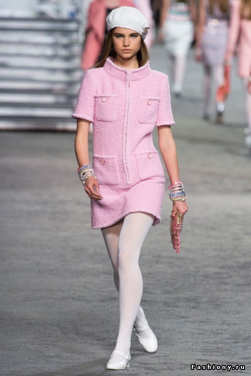 Chanel 2019 круизная коллекция Chanel 2019 круизная коллекция
