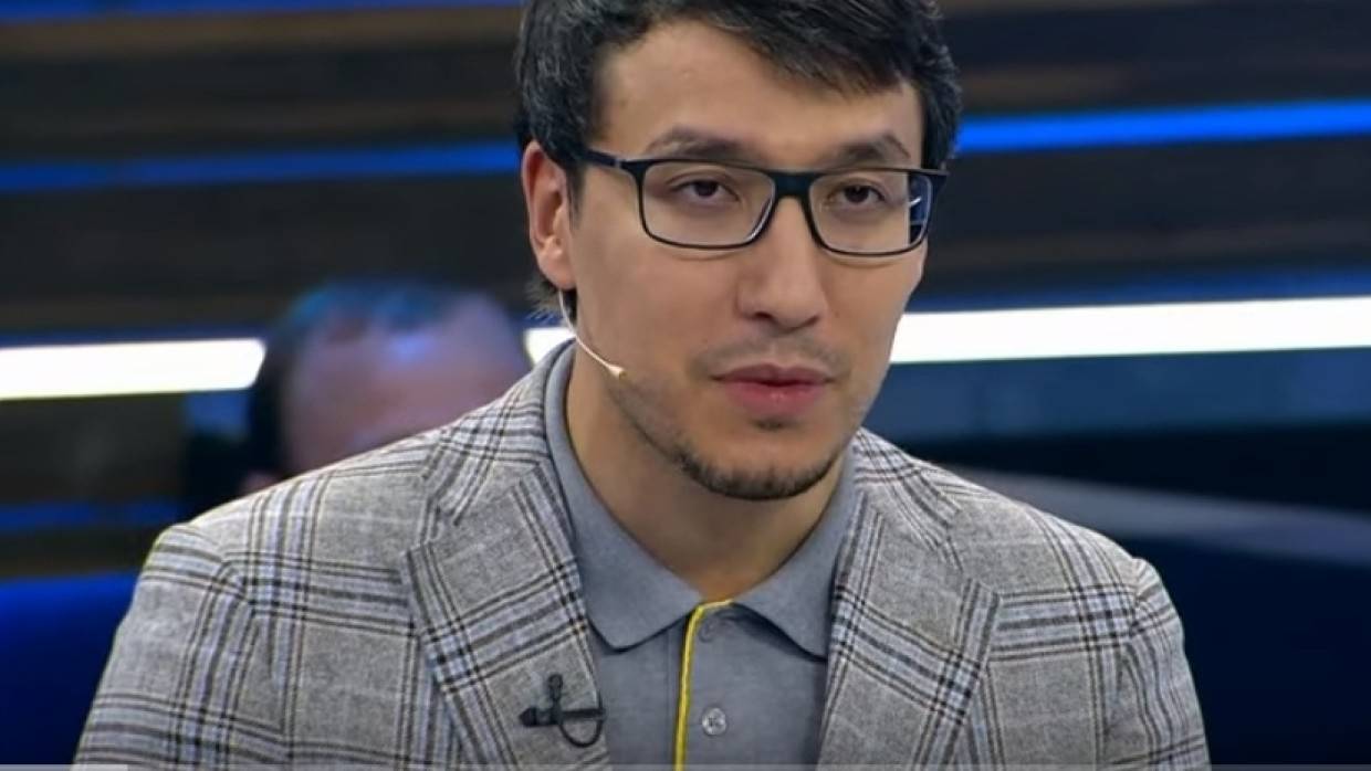 Политолог Абзалов спрогнозировал отношения Минска и Киева в 2022 году Политика