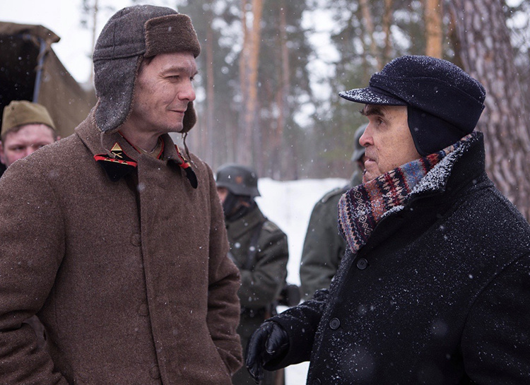 Филипп Янковский добровольно обрек себя на суровые испытания в Подмосковье Филипп Янковский добровольно обрек себя на суровые испытания в Подмосковье Кино,Кино