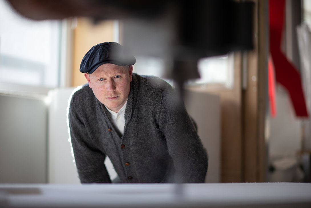 Британский скульптор Алекс Чиннек о дизайне, вдохновении и работе с IQOS Британский скульптор Алекс Чиннек о дизайне, вдохновении и работе с IQOS Культура