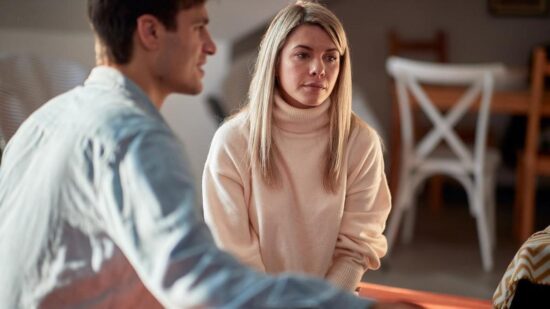 Добьются своего, разрушив вашу жизнь: 6 типов поведения, которые помогают нарциссам паразитировать на окружающих