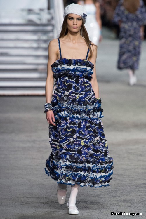 Chanel 2019 круизная коллекция Chanel 2019 круизная коллекция
