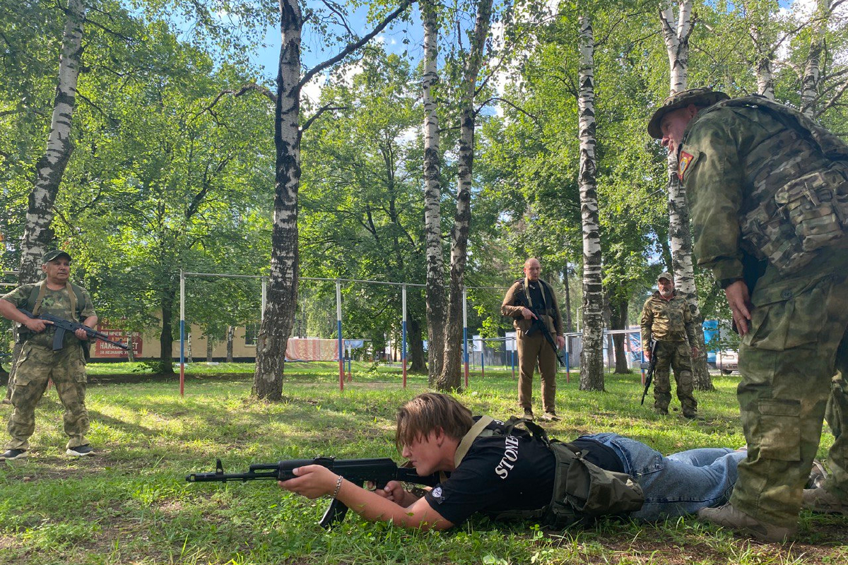 Добровольцы продолжают прибывать в пункты отбора на военную службу по контракту Московского военного округа