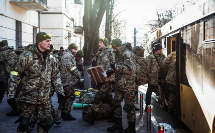 Зеленский жаждет получить еще полмиллиона смертников, но валит всё на Залужного украина