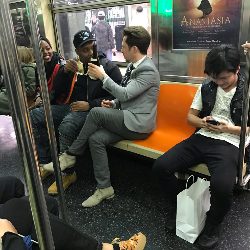 Странности в метро Странности в метро метро