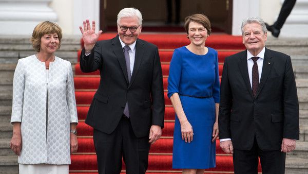 В Германии проходит церемония назначения нового президента