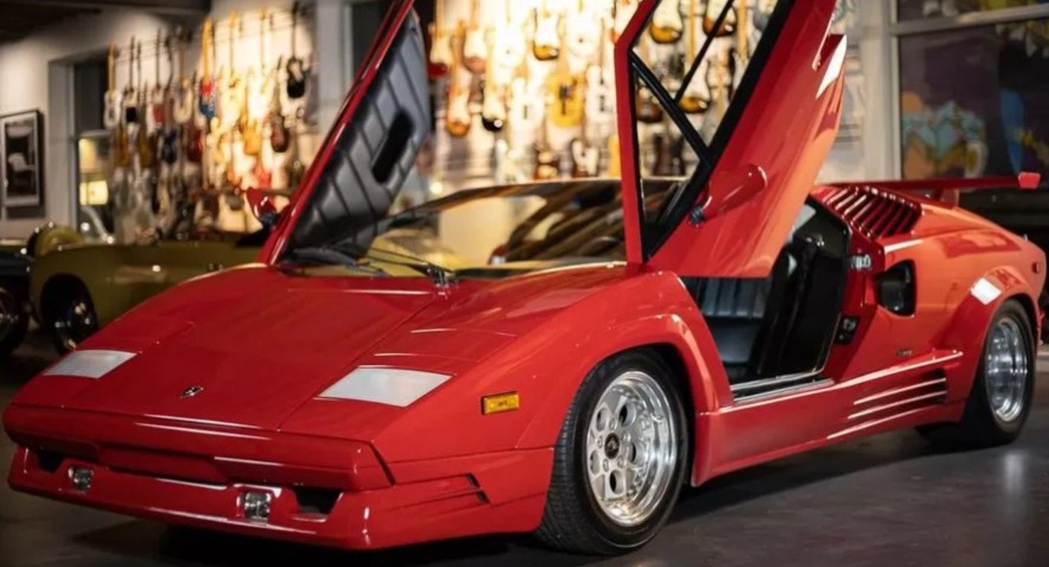 В США за 31 млн рублей продают редкий Lamborghini Countach с минимальным пробегом Автомобили