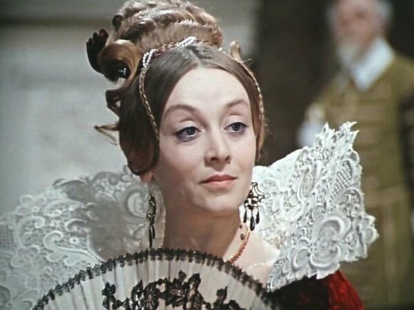 Очередной скандал. А Вам не надоело «оголение» души на телевидении?