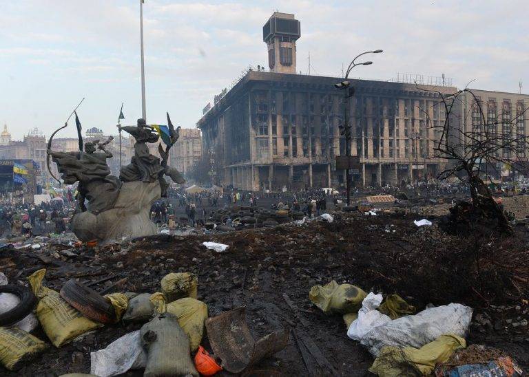 Украинские граждане продолжают верить в добро Запада