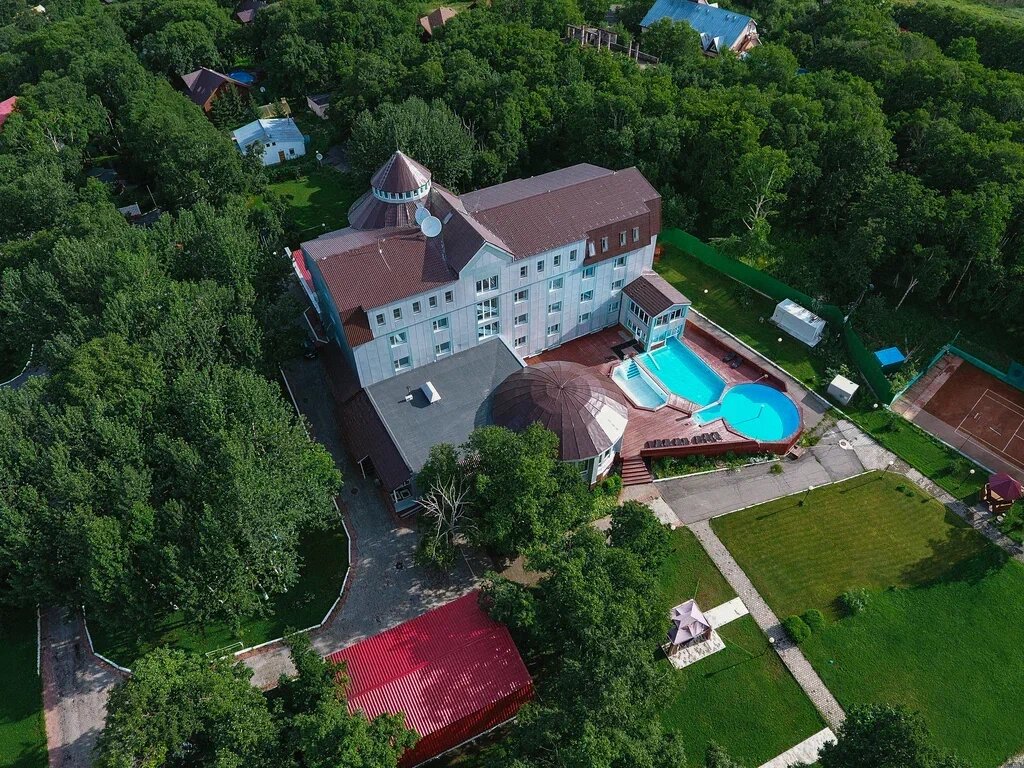 Отель на Камчатке с бассейнами с термальными источниками