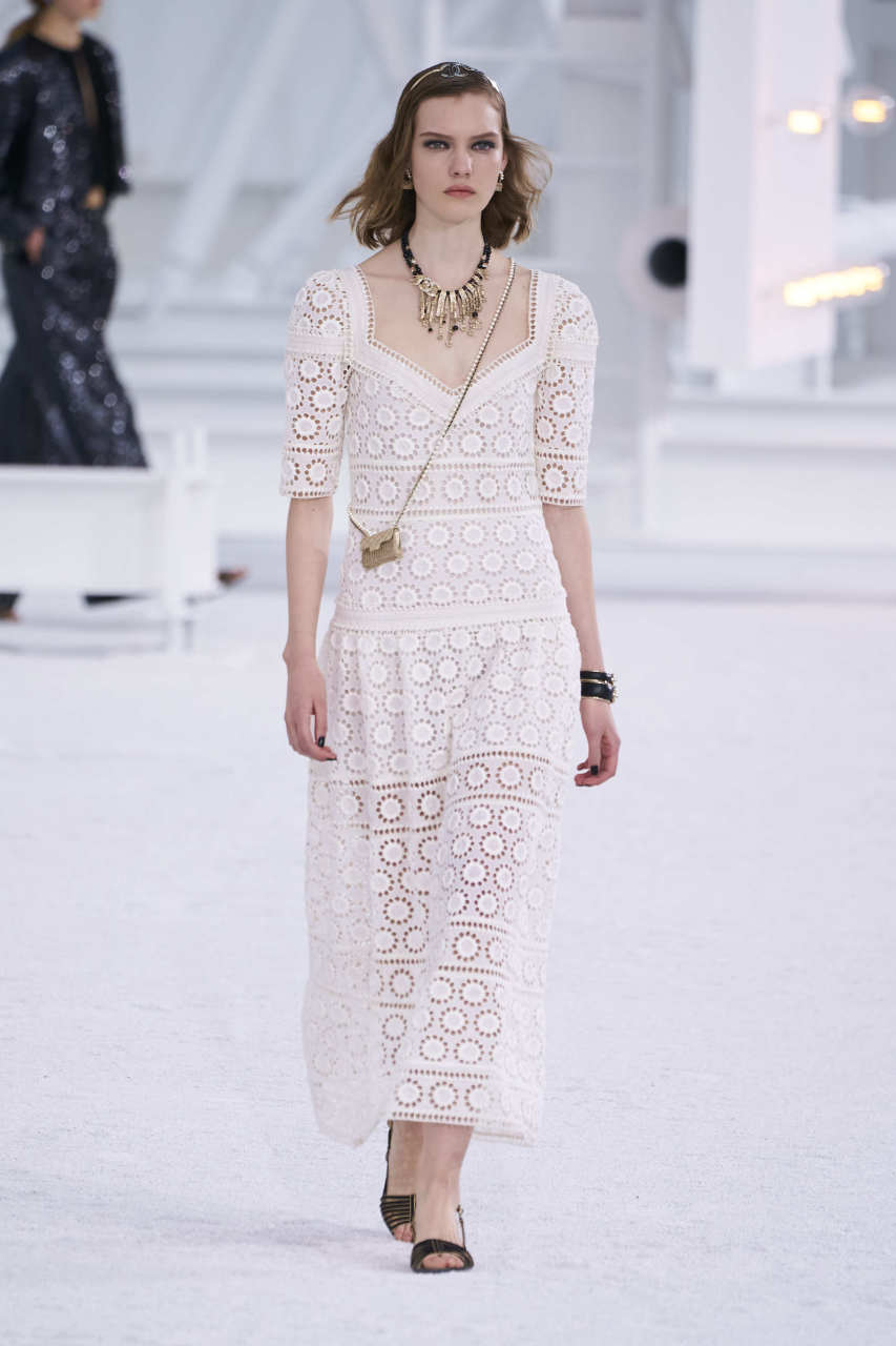 Chanel весна-лето 2021