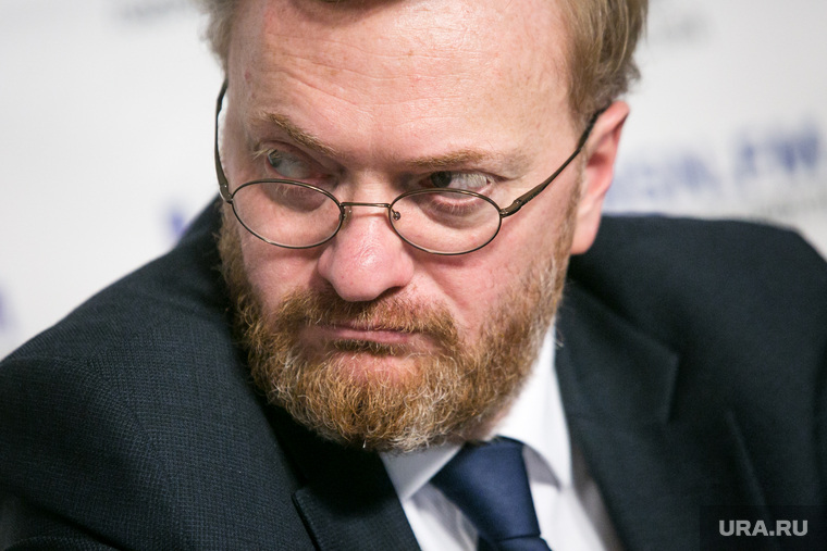 Депутат Милонов требует запретить негативные новости