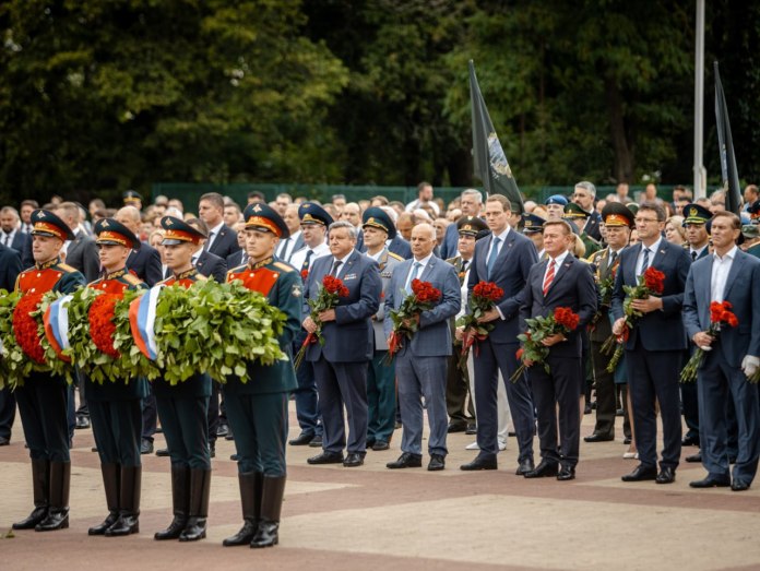 Павел Малков почтил память советских воинов, погибших в Курской битве