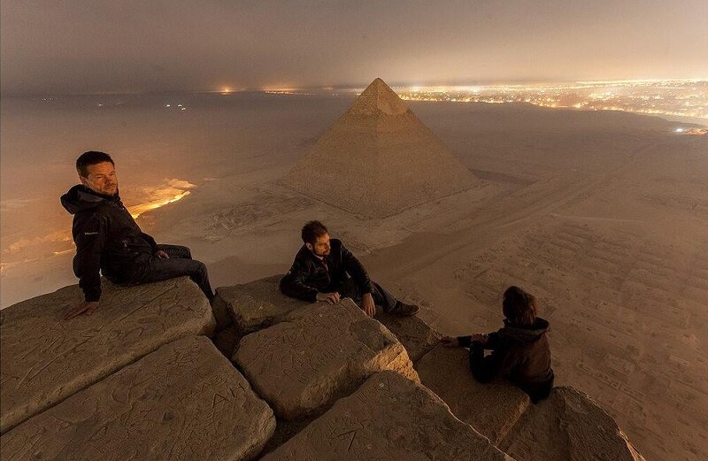 Другой взгляд на атлантов: непривычные ракурсы известных всем достопримечательностей фотографии, можно, Свободы, помощи, пирамиды, который, которая, изнутри, Статуя, когда, привыкли, достаточно, самым, видеть, достопримечательностей, ракурсов, вершины, окружаетЕгипетские, египетской, такое