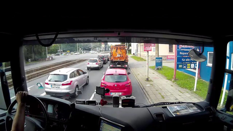 Никогда мы не будем братьями: почему водителям грузовых и легковых автомобилей трудно дружить? Никогда мы не будем братьями: почему водителям грузовых и легковых автомобилей трудно дружить? авто и мото,автоновости