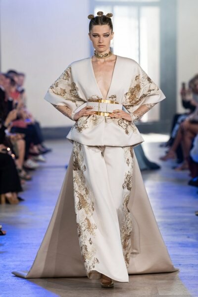 Король Востока: 20+ шикарных платьев Elie Saab для женщин с безупречным вкусом платья, коллекции, также, ливанский, представил, восточном, поверх, качестве, который, сшита, Haute, широкий, платьев, ручной, можно, выбрал, кимоно, Couture, такие, кутюрье