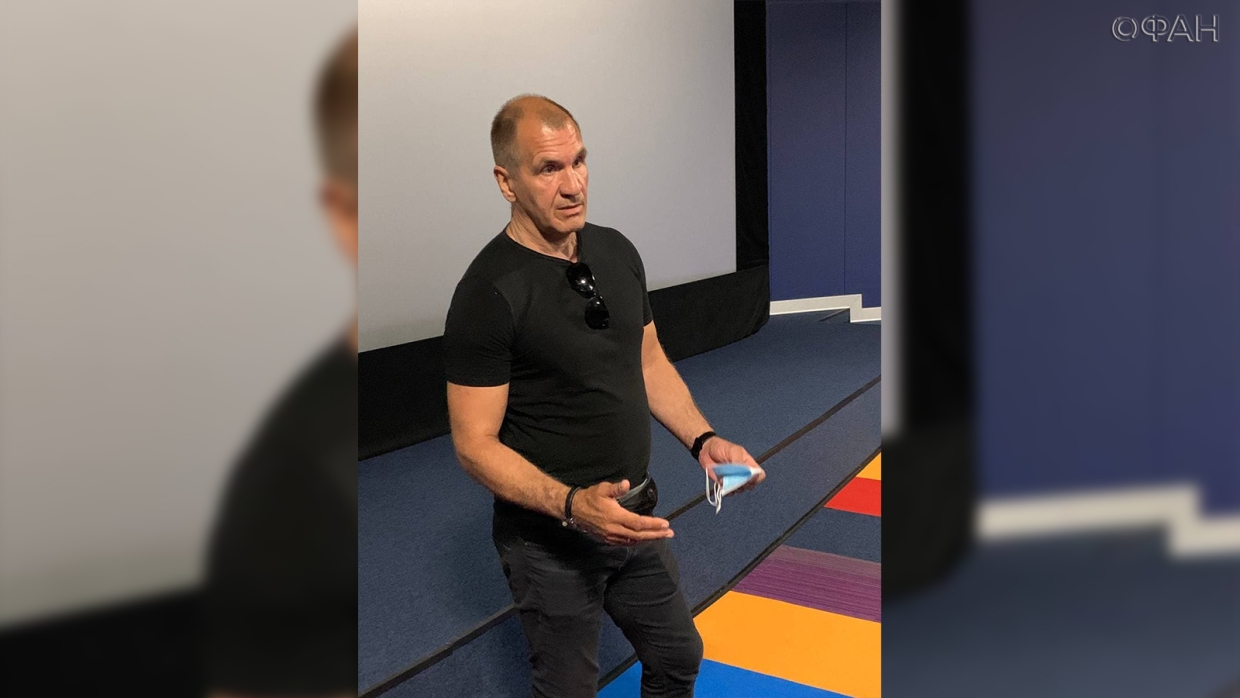 «Информационный геноцид русских»: Шугалей назвал причину критики России на Западе «Информационный геноцид русских»: Шугалей назвал причину критики России на Западе Весь мир