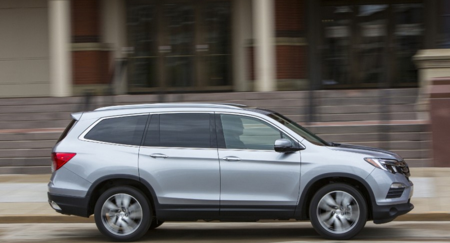 Exeed представил новый революционный паркетник RX Flying Fish