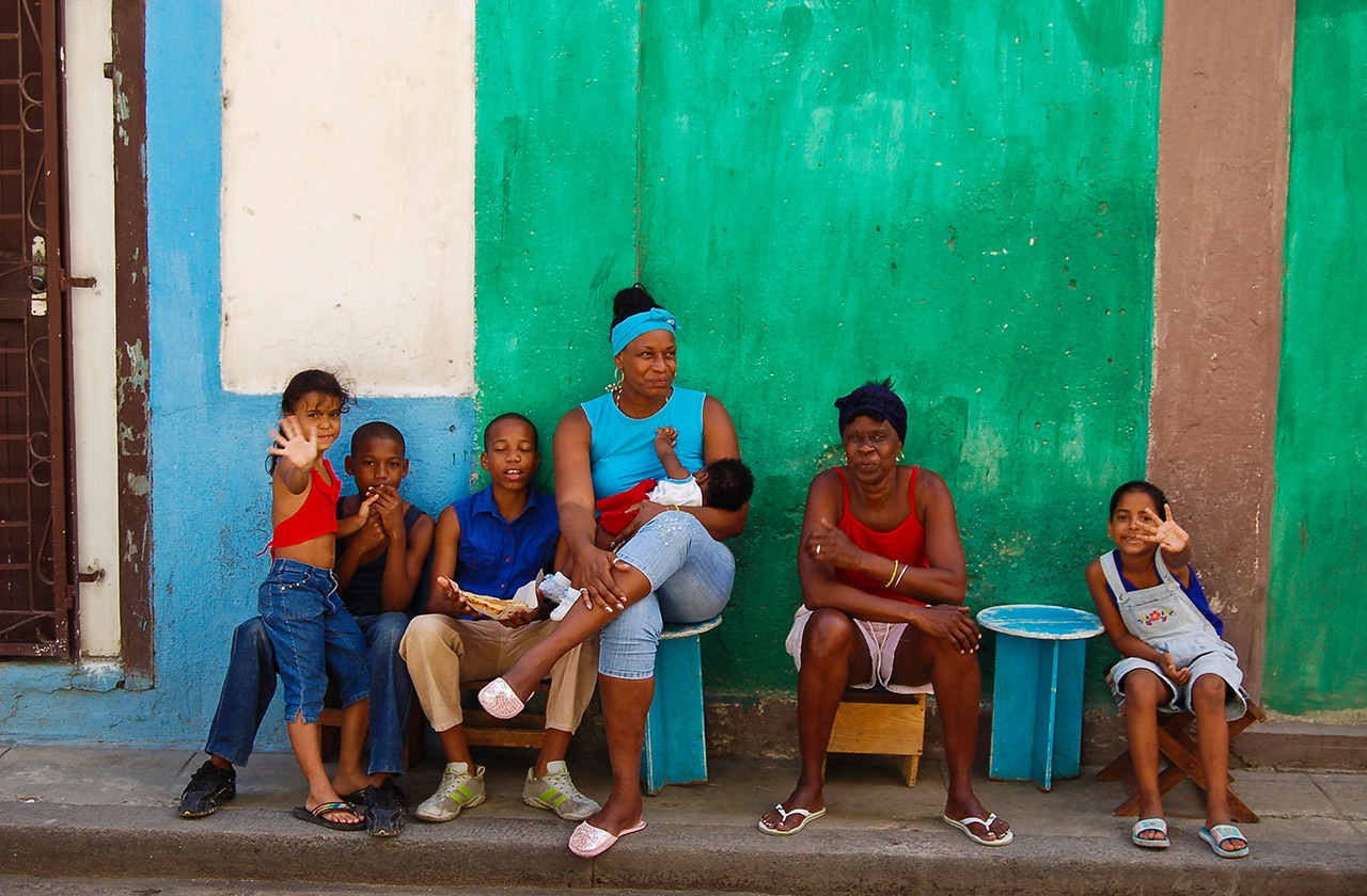Куба время работы. Варадеро кубинцы. Куба местные. Жители Кубы. Куба местные жители.