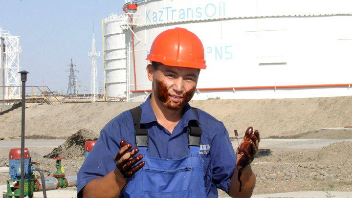 НЕФТЯНАЯ ЛОВУШКА ПУТИНА: КАЗАХСТАН ВЫХОДИТ ИЗ ТЕНИ