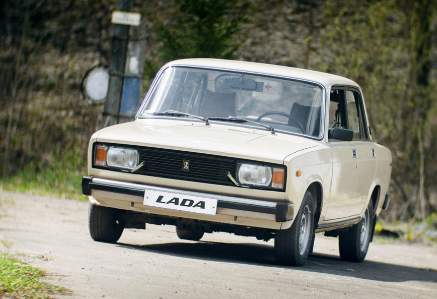 27 легендарных советских автомобилей: на чём ездили в СССР. Часть 2 27 легендарных советских автомобилей: на чём ездили в СССР. Часть 2 автомобили,видео,история,СССР