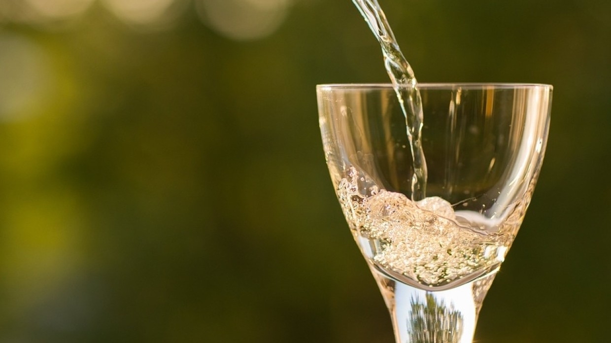 «Я бы попробовал»: британцы оценили новый российский закон о шампанском