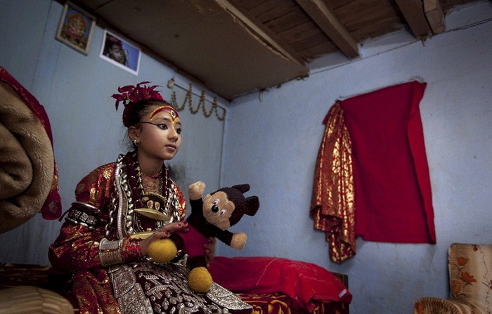 Богини в душе остаются детьми богини, девушки, непал